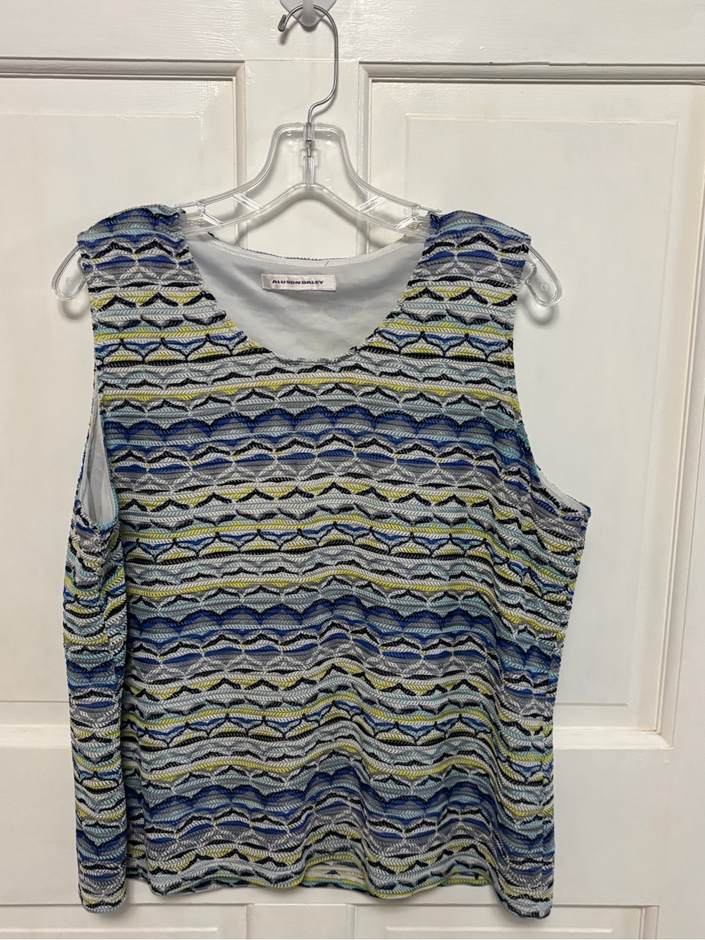 Allison Daley Blue White and Lime Patterned  Sleeveless Knit Top. Size L/XL